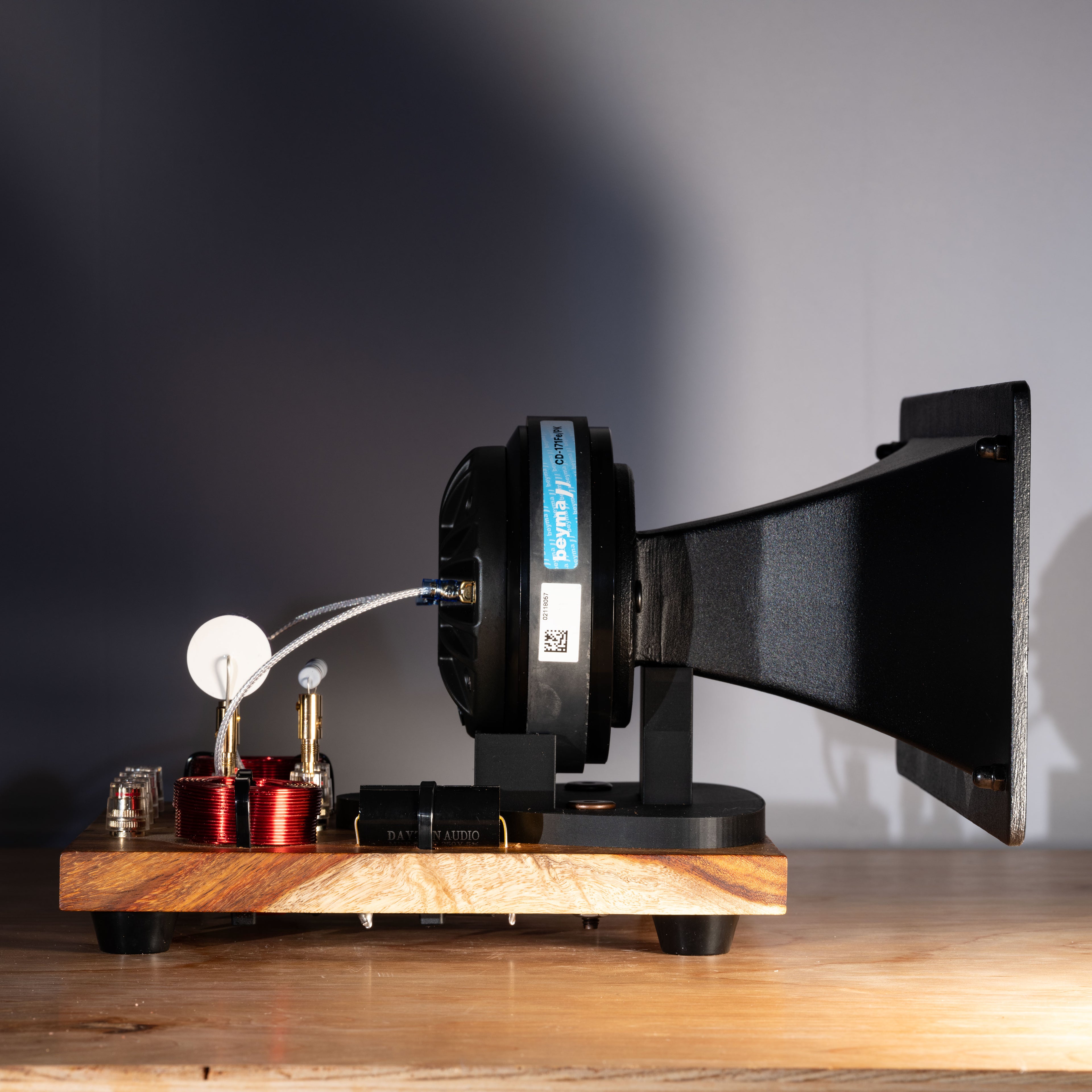 Horn  PRO x2 Acoustic Engine -  Mid to High Frequenct horn Engine- (pair)